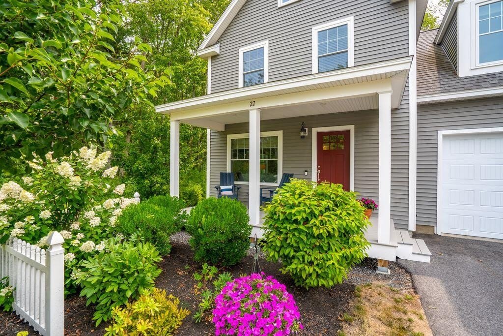Kennebunk, Maine, 04043, United States, 3 Bedrooms Bedrooms, ,2.5 BathroomsBathrooms,Residential,Forsale,1941242
