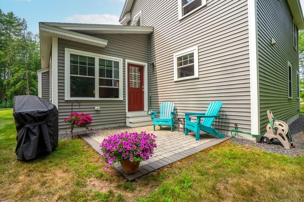 Kennebunk, Maine, 04043, United States, 3 Bedrooms Bedrooms, ,2.5 BathroomsBathrooms,Residential,Forsale,1941242