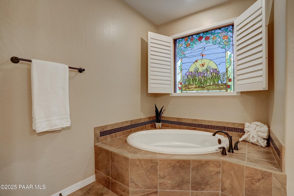 Prescott, Arizona, 86305, United States, 3 Bedrooms Bedrooms, ,2.5 BathroomsBathrooms,Residential,Forsale,1929266