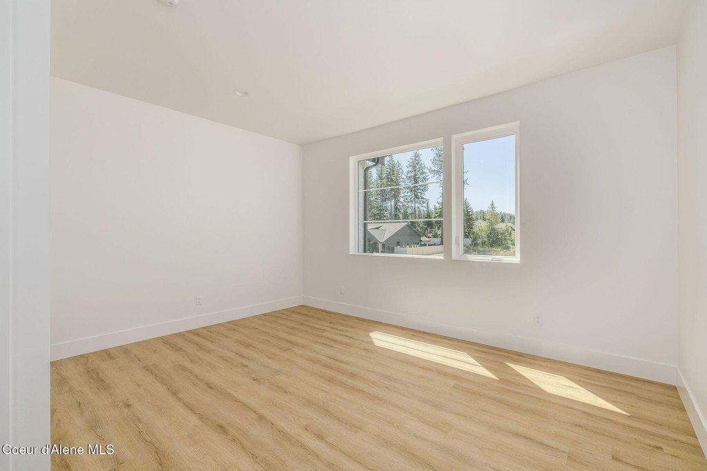 Hayden, Idaho, 83835, United States, 5 Bedrooms Bedrooms, ,4.5 BathroomsBathrooms,Residential,Forsale,1984586