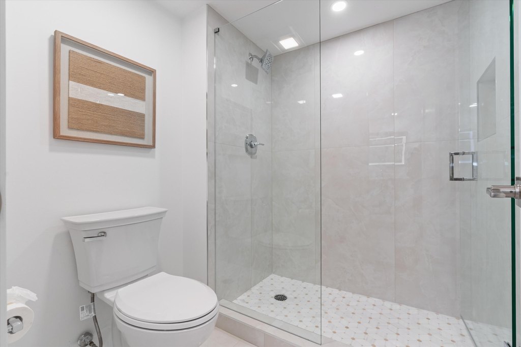 Highland Beach, Florida, 33487, United States, 2 Bedrooms Bedrooms, ,2 BathroomsBathrooms,Residential,Forsale,1929752