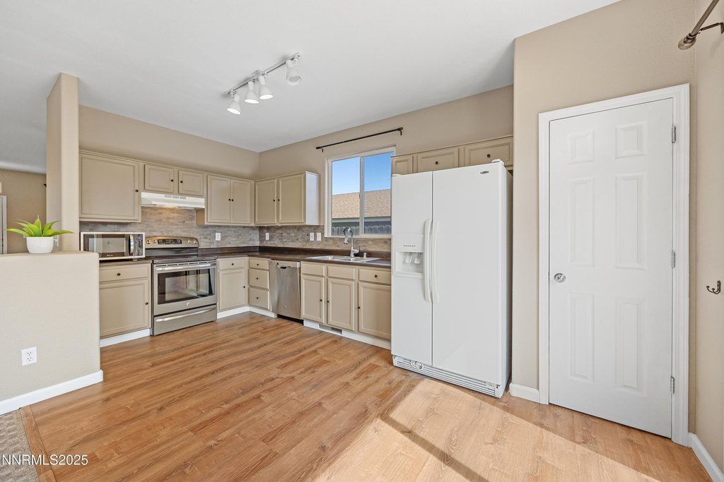 Reno, Nevada, 89523, United States, 4 Bedrooms Bedrooms, ,2.5 BathroomsBathrooms,Residential,Forsale,1936782