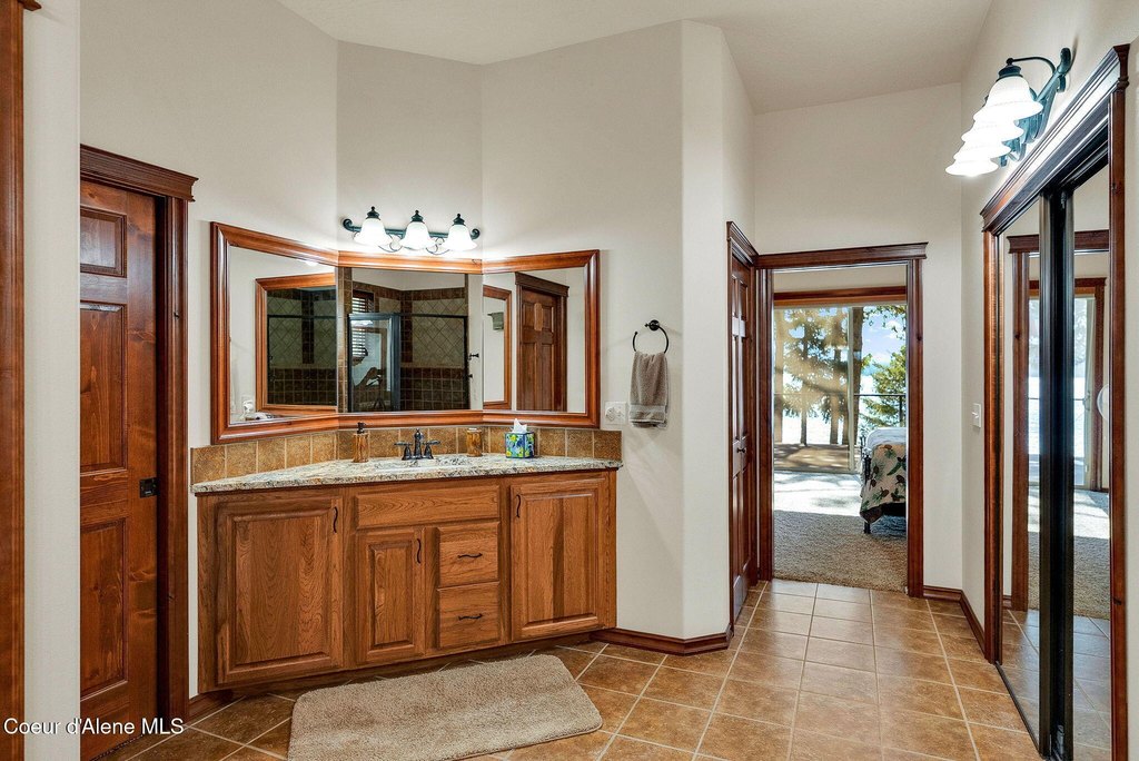 Harrison, Idaho, 83833, United States, 4 Bedrooms Bedrooms, ,3.5 BathroomsBathrooms,Residential,Forsale,1913891