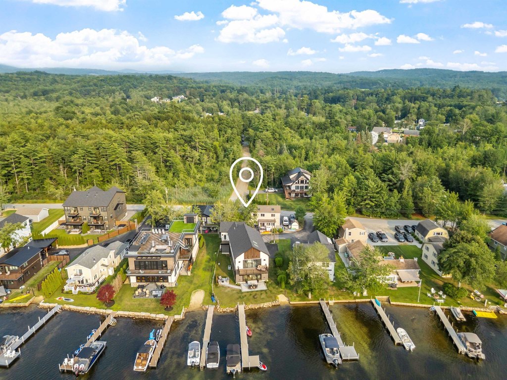 Belmont, New Hampshire, 03220, United States, 4 Bedrooms Bedrooms, ,4 BathroomsBathrooms,Residential,Forsale,1952909