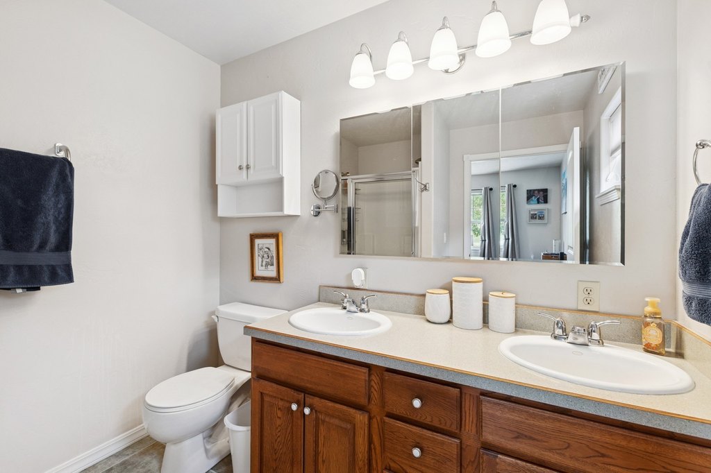 Kalispell, Montana, 59901, United States, 3 Bedrooms Bedrooms, ,2 BathroomsBathrooms,Residential,Forsale,1944327