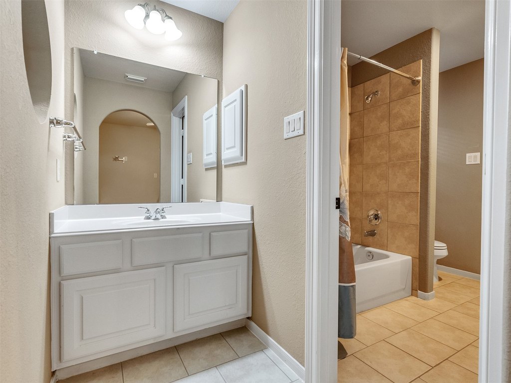 League City, Texas, 77573, United States, 4 Bedrooms Bedrooms, ,3.5 BathroomsBathrooms,Residential,Forsale,1936499