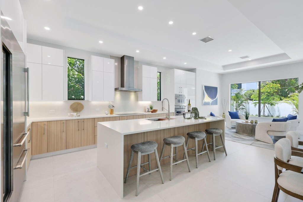 Delray Beach, Florida, 33444, United States, 5 Bedrooms Bedrooms, ,5 BathroomsBathrooms,Residential,Forsale,1996327