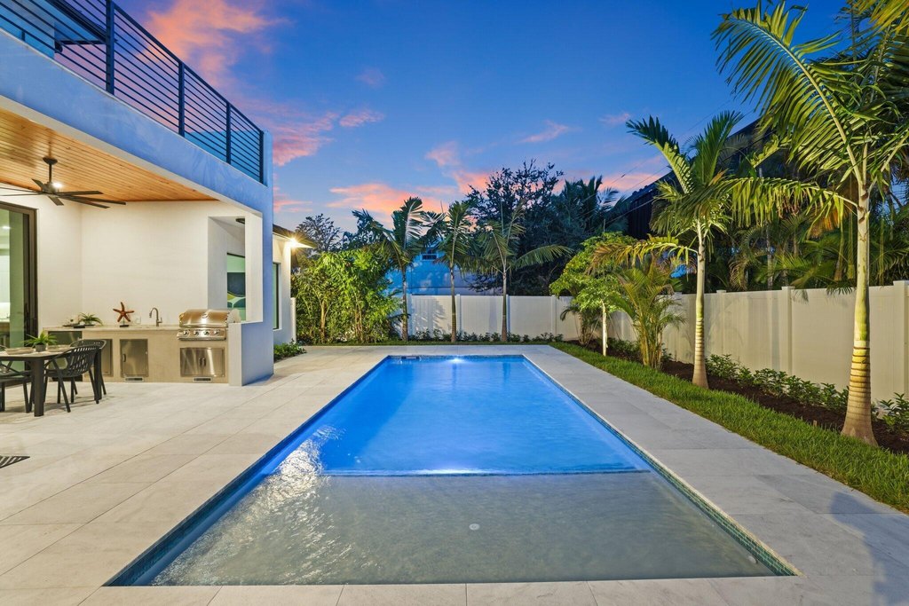 Delray Beach, Florida, 33444, United States, 5 Bedrooms Bedrooms, ,5 BathroomsBathrooms,Residential,Forsale,1996327