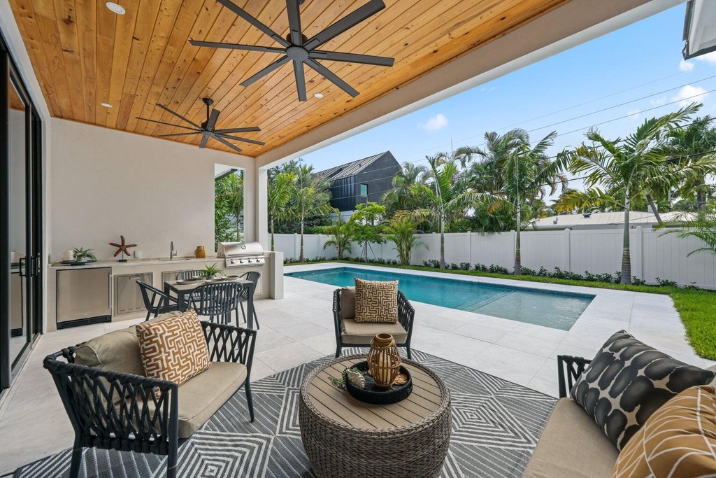 Delray Beach, Florida, 33444, United States, 5 Bedrooms Bedrooms, ,5 BathroomsBathrooms,Residential,Forsale,1996327