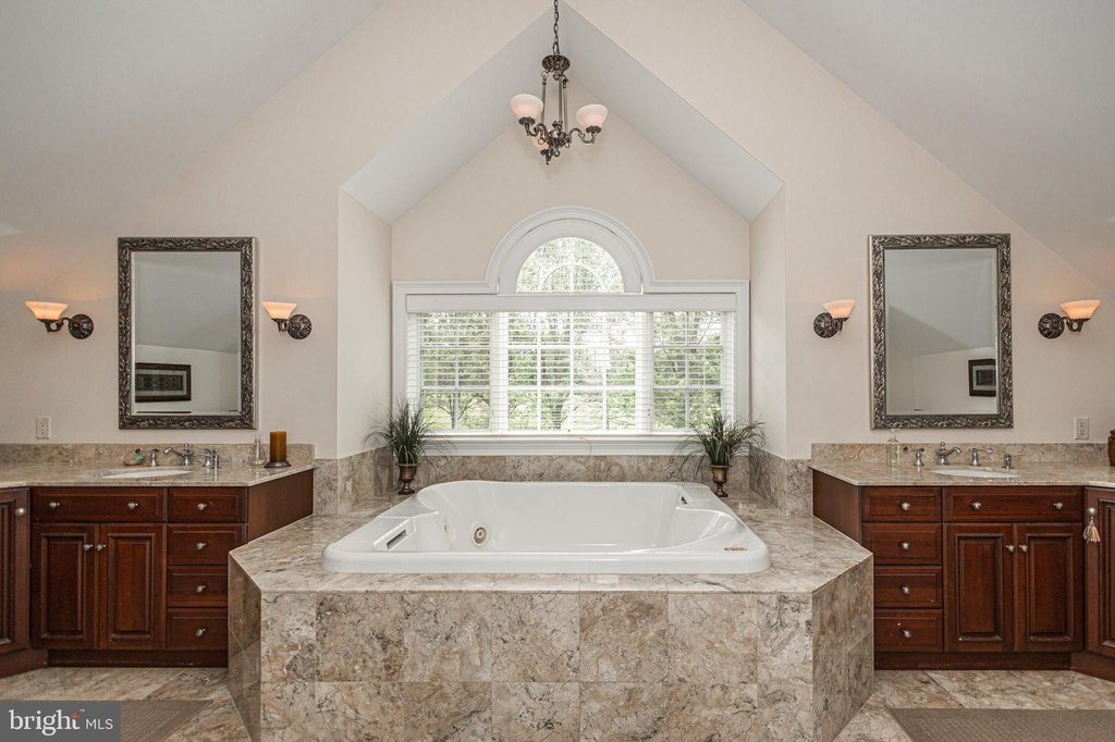 NEWTOWN, Pennsylvania, 18940, United States, 5 Bedrooms Bedrooms, ,5.5 BathroomsBathrooms,Residential,Forsale,1929514