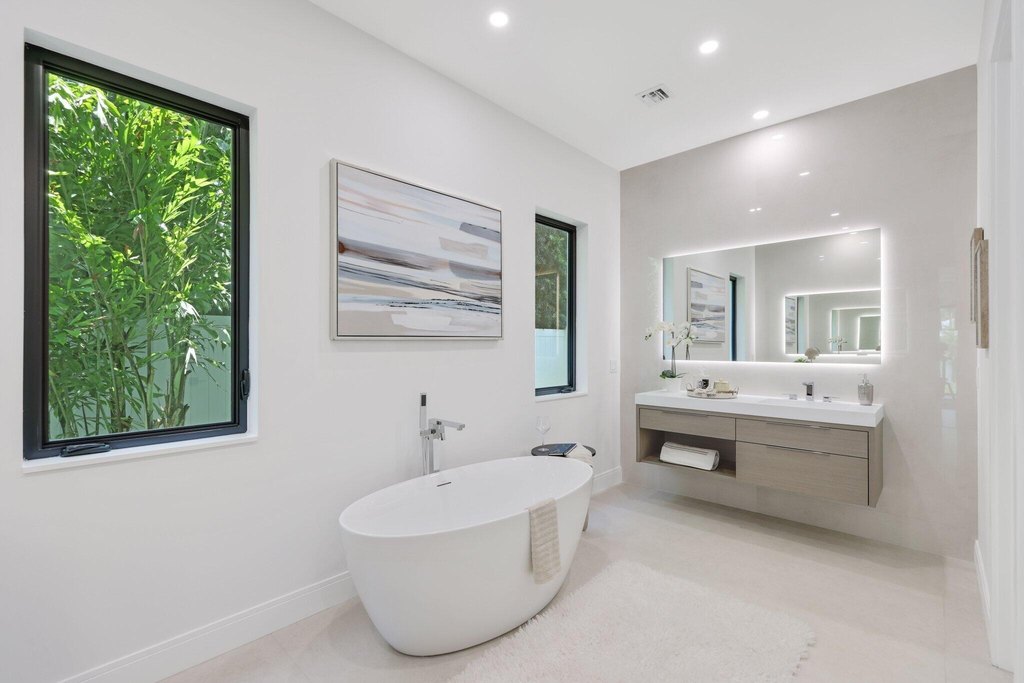 Delray Beach, Florida, 33444, United States, 5 Bedrooms Bedrooms, ,5 BathroomsBathrooms,Residential,Forsale,1996327