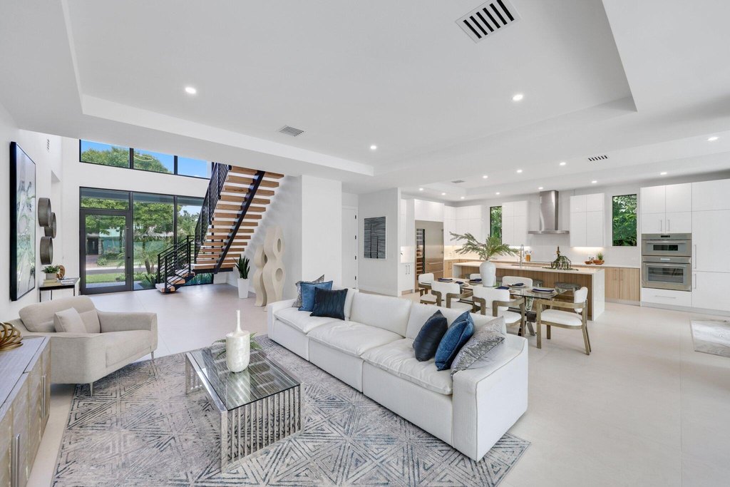 Delray Beach, Florida, 33444, United States, 5 Bedrooms Bedrooms, ,5 BathroomsBathrooms,Residential,Forsale,1996327