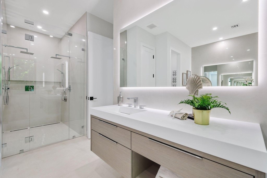 Delray Beach, Florida, 33444, United States, 5 Bedrooms Bedrooms, ,5 BathroomsBathrooms,Residential,Forsale,1996327