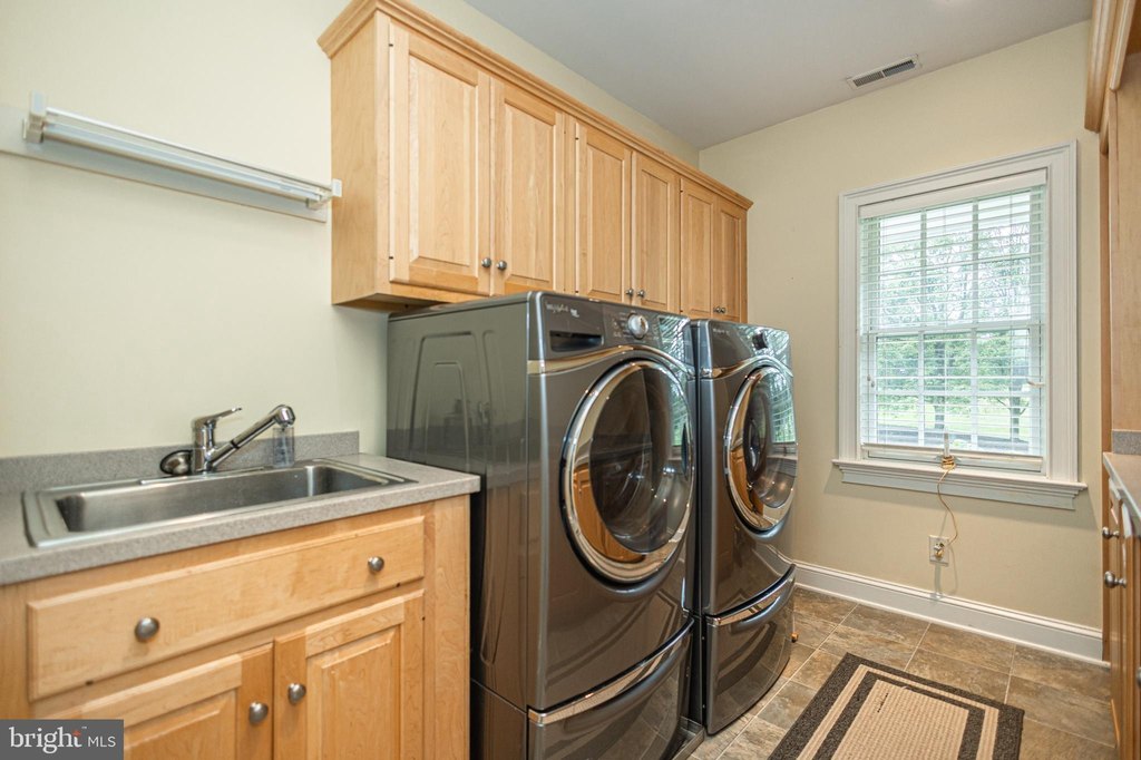 NEWTOWN, Pennsylvania, 18940, United States, 5 Bedrooms Bedrooms, ,5.5 BathroomsBathrooms,Residential,Forsale,1929514