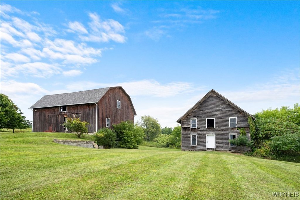 Pulteney, New York, 14840, United States, 5 Bedrooms Bedrooms, ,2.5 BathroomsBathrooms,Residential,Forsale,1944130