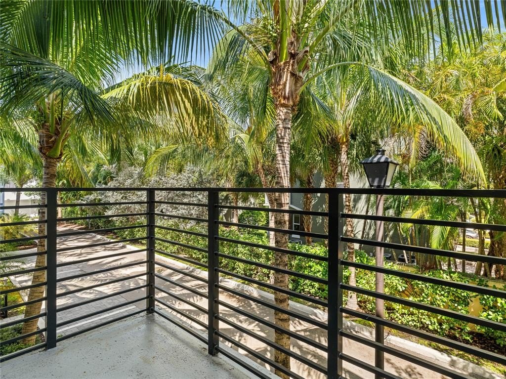 Wilton Manors, Florida, 33305, United States, 3 Bedrooms Bedrooms, ,2.5 BathroomsBathrooms,Residential,Forsale,1927560