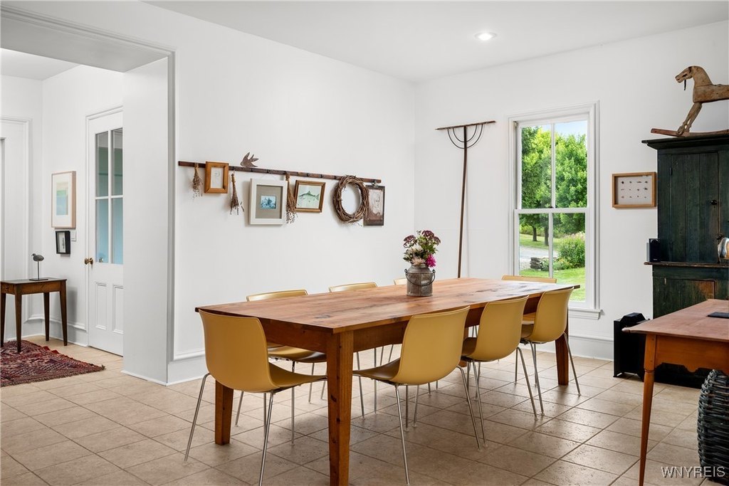 Pulteney, New York, 14840, United States, 5 Bedrooms Bedrooms, ,2.5 BathroomsBathrooms,Residential,Forsale,1944130