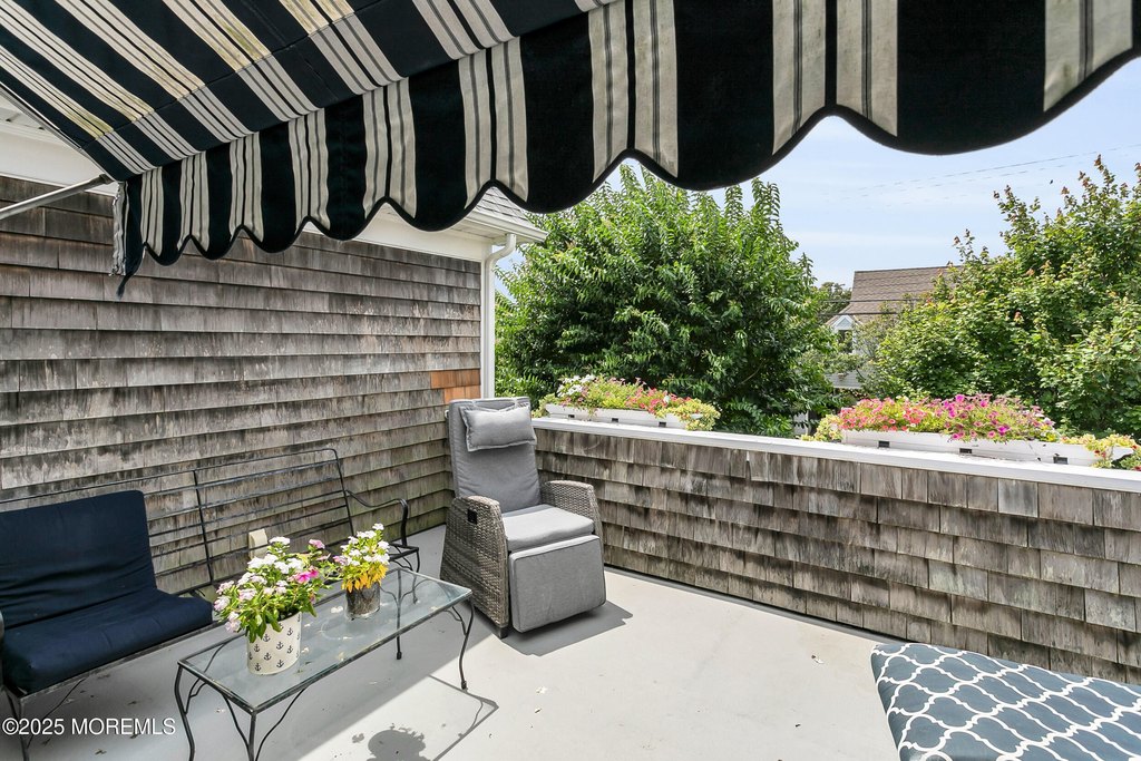 Mantoloking, New Jersey, 08738, United States, 4 Bedrooms Bedrooms, ,3 BathroomsBathrooms,Residential,Forsale,1922689