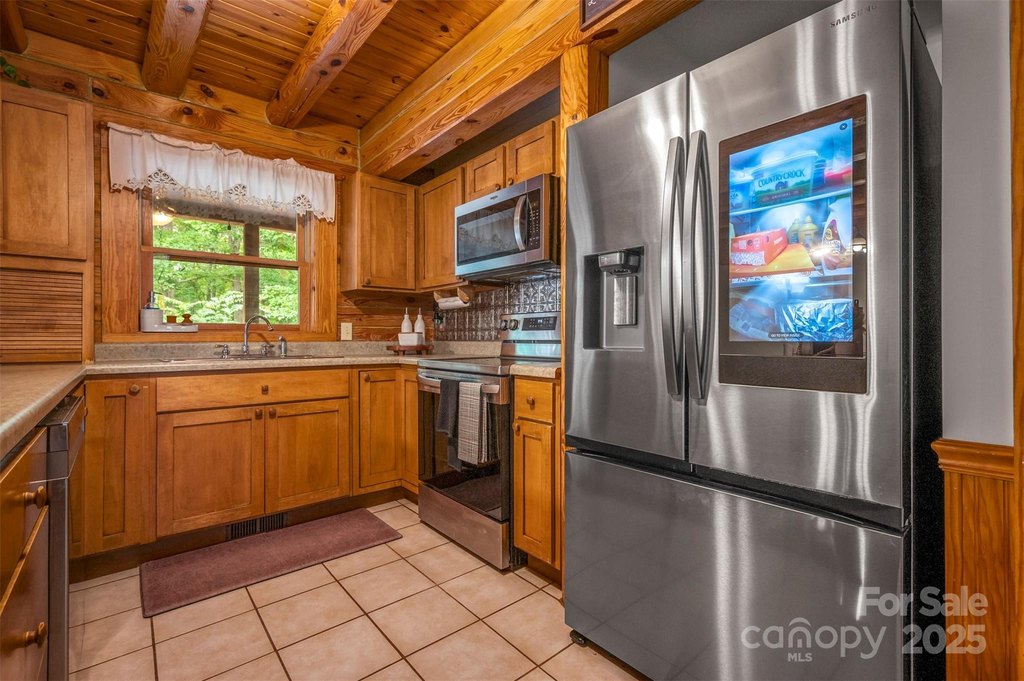 Rutherfordton, North Carolina, 28139, United States, 3 Bedrooms Bedrooms, ,3.5 BathroomsBathrooms,Residential,Forsale,1985914