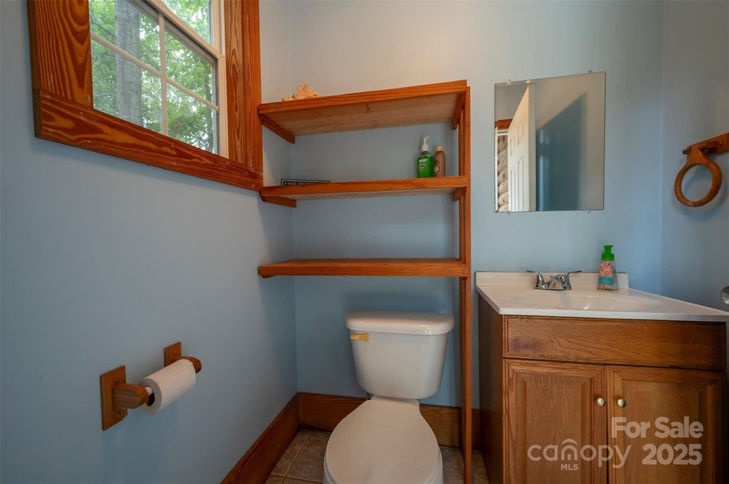 Rutherfordton, North Carolina, 28139, United States, 3 Bedrooms Bedrooms, ,3.5 BathroomsBathrooms,Residential,Forsale,1985914