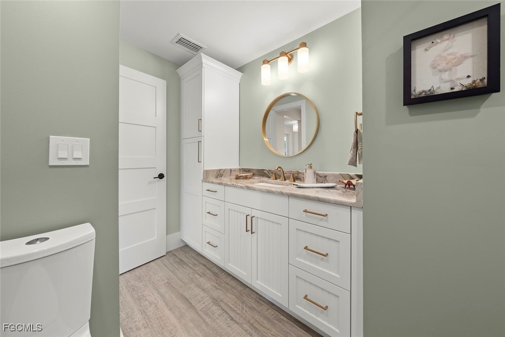 Sanibel, Florida, 33957, United States, 3 Bedrooms Bedrooms, ,3 BathroomsBathrooms,Residential,Forsale,1936218