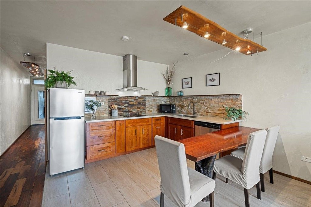 Paia, Hawaii, 96779, United States, 1 Bedroom Bedrooms, ,1 BathroomBathrooms,Residential,Forsale,1944123