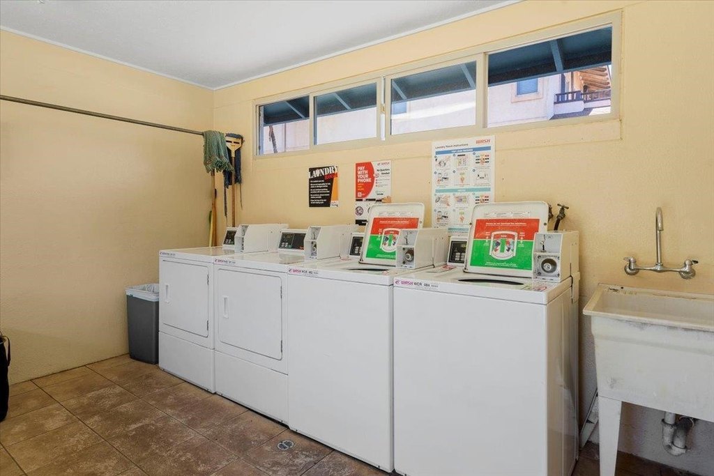 Paia, Hawaii, 96779, United States, 1 Bedroom Bedrooms, ,1 BathroomBathrooms,Residential,Forsale,1944123