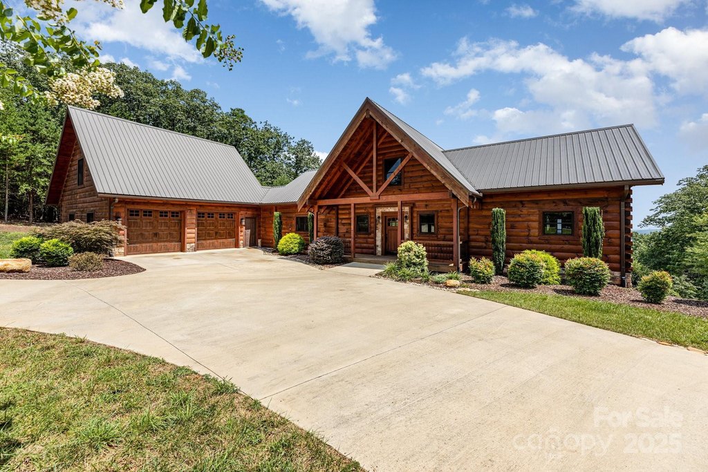 Denton, North Carolina, 27239, United States, 3 Bedrooms Bedrooms, ,3.5 BathroomsBathrooms,Residential,Forsale,1953174