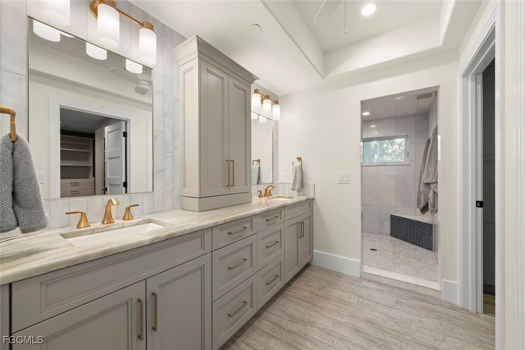 Sanibel, Florida, 33957, United States, 3 Bedrooms Bedrooms, ,3 BathroomsBathrooms,Residential,Forsale,1936218