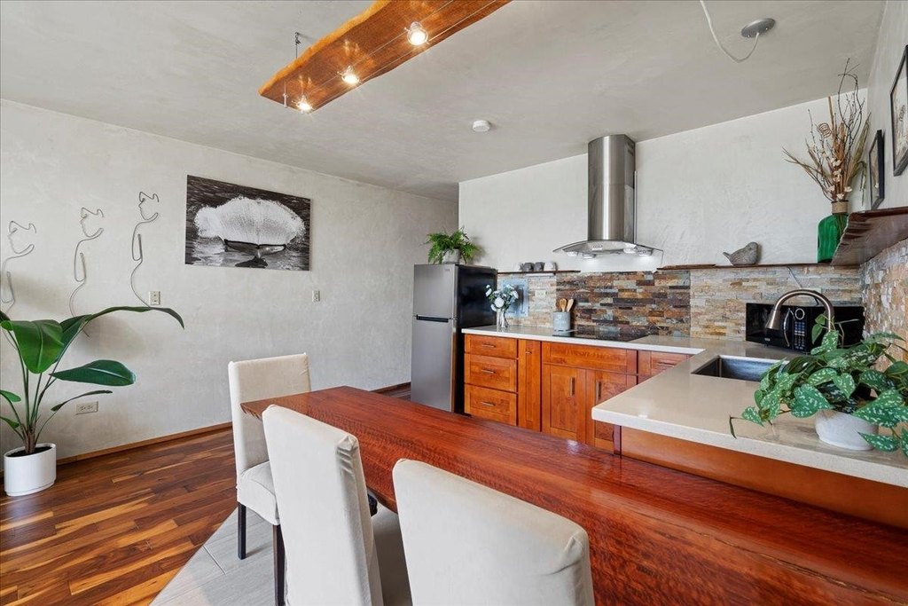 Paia, Hawaii, 96779, United States, 1 Bedroom Bedrooms, ,1 BathroomBathrooms,Residential,Forsale,1944123