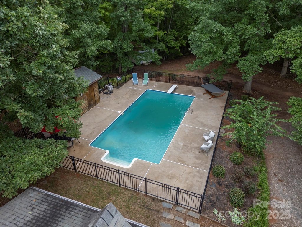 Rutherfordton, North Carolina, 28139, United States, 3 Bedrooms Bedrooms, ,3.5 BathroomsBathrooms,Residential,Forsale,1985914