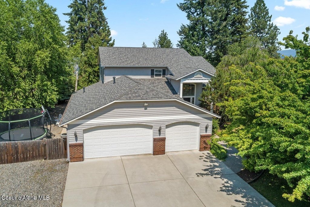 Hayden, Idaho, 83835, United States, 5 Bedrooms Bedrooms, ,3 BathroomsBathrooms,Residential,Forsale,1913861