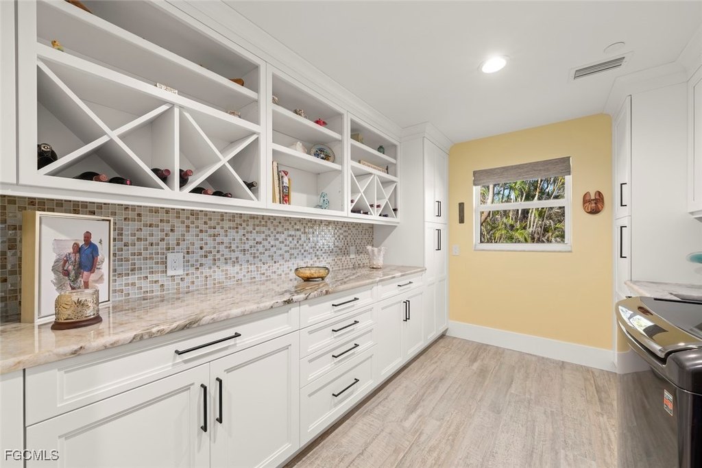 Sanibel, Florida, 33957, United States, 3 Bedrooms Bedrooms, ,3 BathroomsBathrooms,Residential,Forsale,1936218