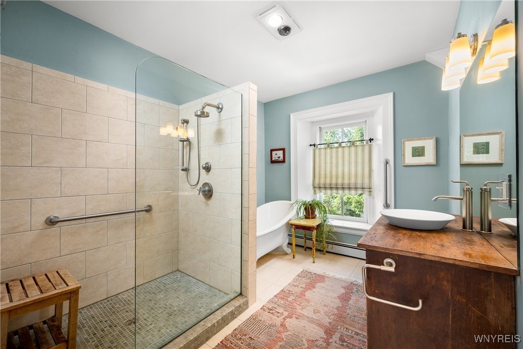 Pulteney, New York, 14840, United States, 5 Bedrooms Bedrooms, ,2.5 BathroomsBathrooms,Residential,Forsale,1944130