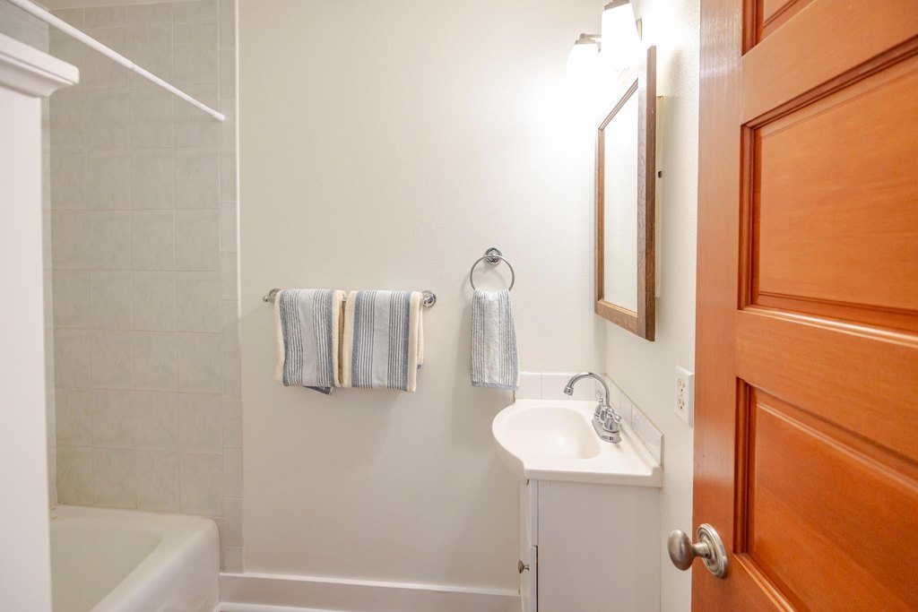 Haiku, Hawaii, 96708, United States, 3 Bedrooms Bedrooms, ,3 BathroomsBathrooms,Residential,Forsale,1944120