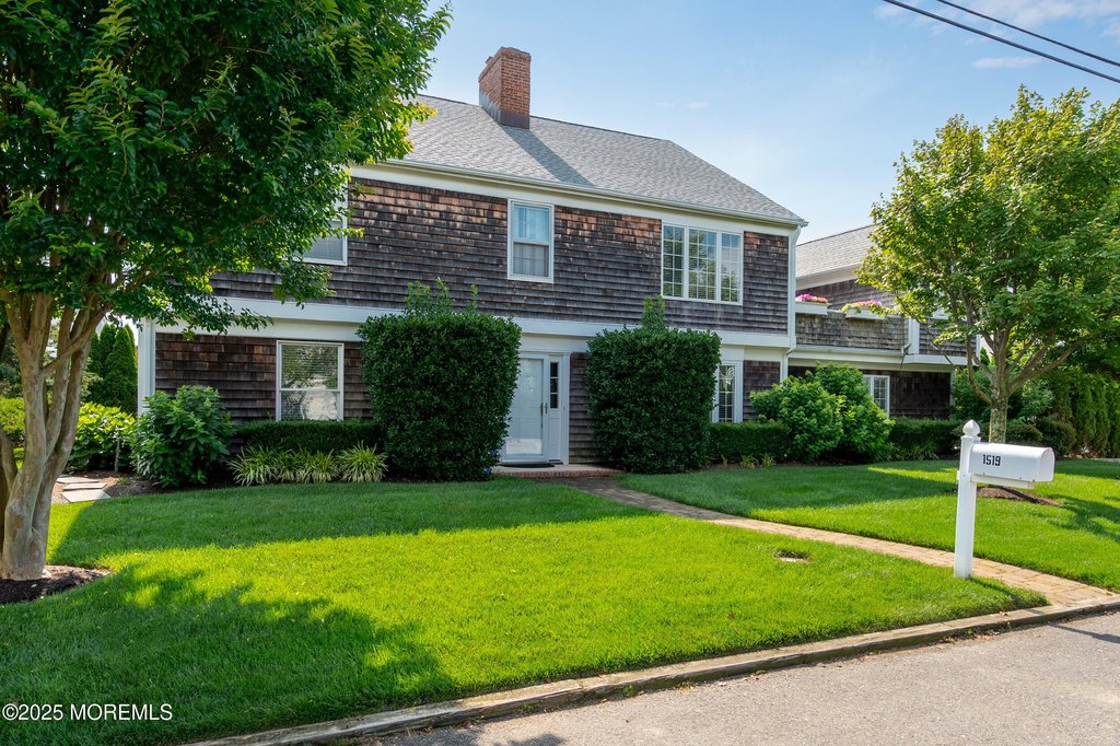 Mantoloking, New Jersey, 08738, United States, 4 Bedrooms Bedrooms, ,3 BathroomsBathrooms,Residential,Forsale,1922689
