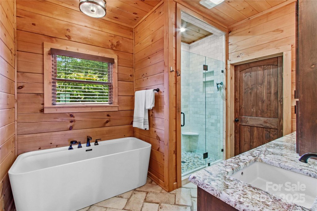 Denton, North Carolina, 27239, United States, 3 Bedrooms Bedrooms, ,3.5 BathroomsBathrooms,Residential,Forsale,1953174