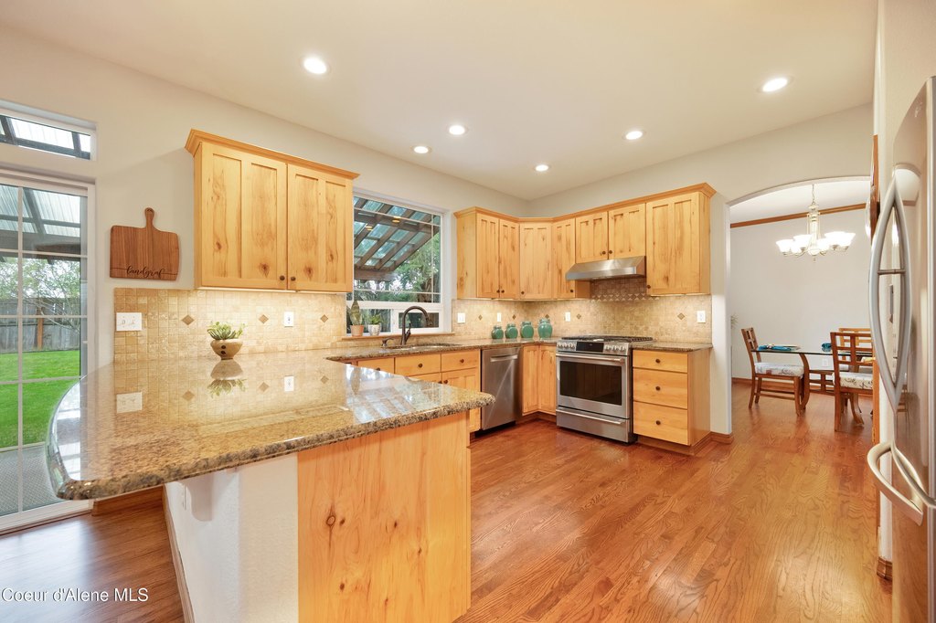 Hayden, Idaho, 83835, United States, 5 Bedrooms Bedrooms, ,3 BathroomsBathrooms,Residential,Forsale,1913861