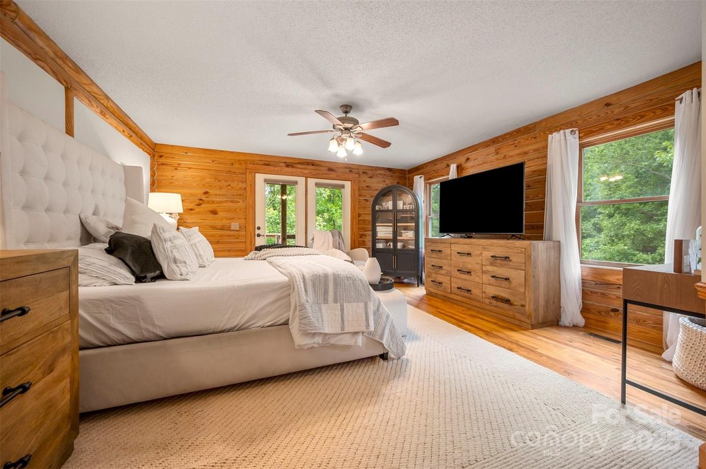 Rutherfordton, North Carolina, 28139, United States, 3 Bedrooms Bedrooms, ,3.5 BathroomsBathrooms,Residential,Forsale,1985914