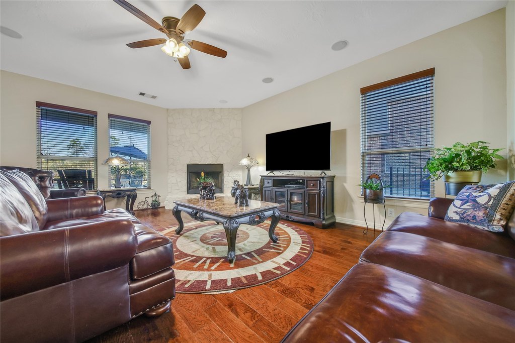 Spring, Texas, 77386, United States, 4 Bedrooms Bedrooms, ,3.5 BathroomsBathrooms,Residential,Forsale,1936503
