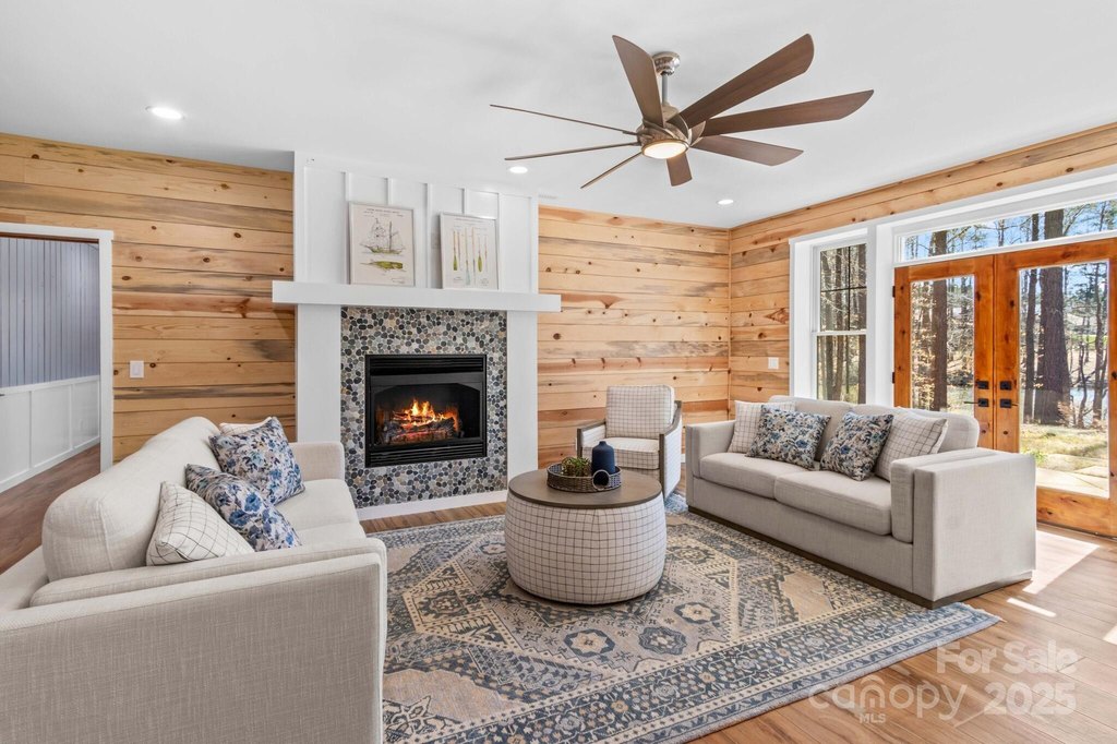 Salisbury, North Carolina, 28146, United States, 4 Bedrooms Bedrooms, ,4 BathroomsBathrooms,Residential,Forsale,1884418