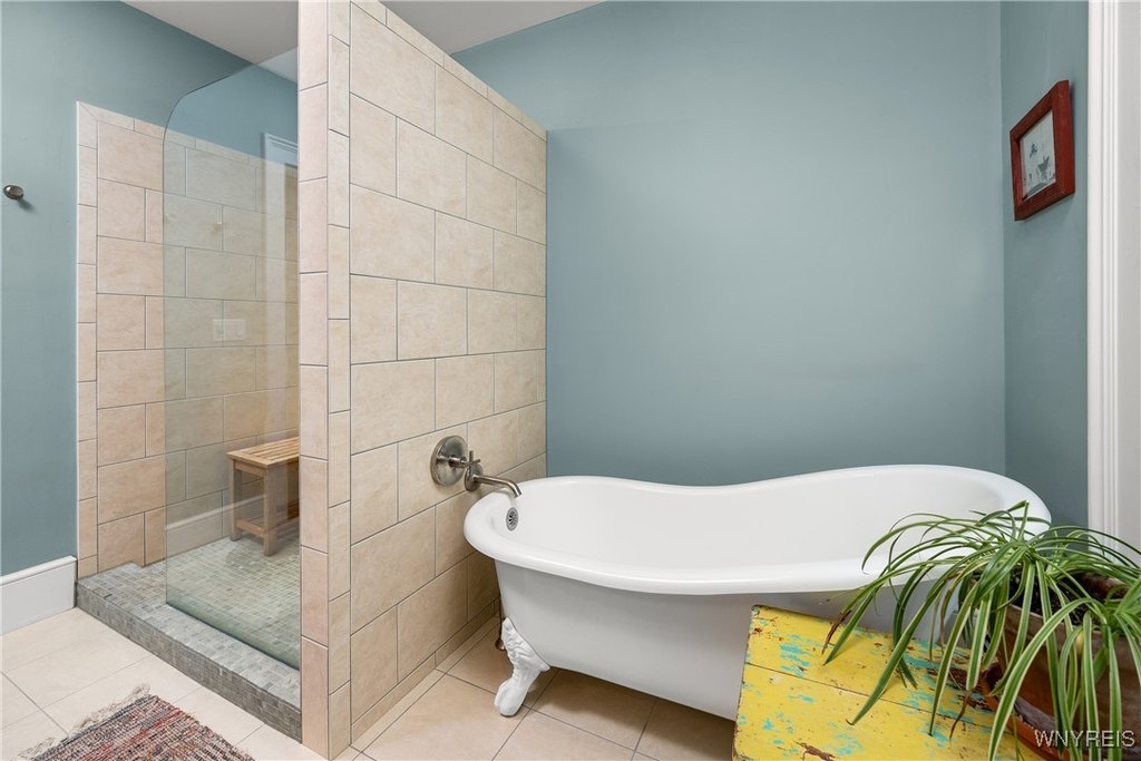 Pulteney, New York, 14840, United States, 5 Bedrooms Bedrooms, ,2.5 BathroomsBathrooms,Residential,Forsale,1944130