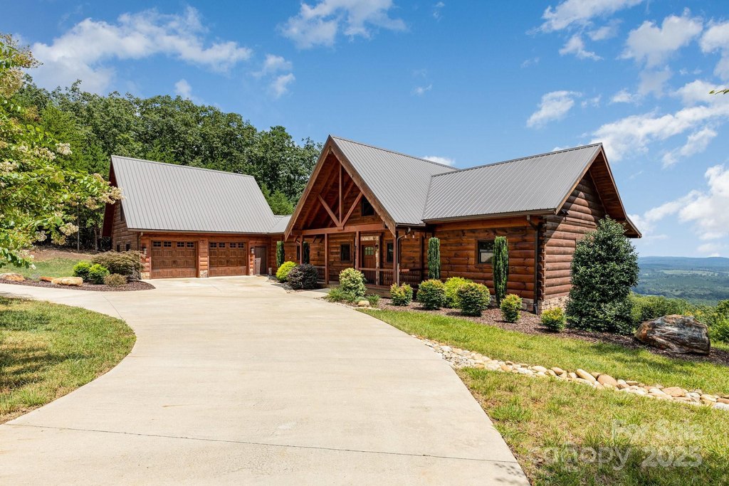 Denton, North Carolina, 27239, United States, 3 Bedrooms Bedrooms, ,3.5 BathroomsBathrooms,Residential,Forsale,1953174