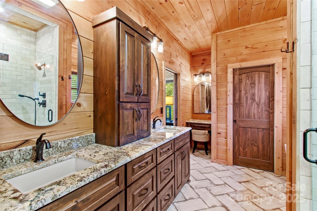 Denton, North Carolina, 27239, United States, 3 Bedrooms Bedrooms, ,3.5 BathroomsBathrooms,Residential,Forsale,1953174