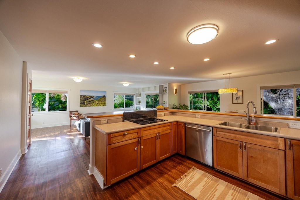 Haiku, Hawaii, 96708, United States, 3 Bedrooms Bedrooms, ,3 BathroomsBathrooms,Residential,Forsale,1944120