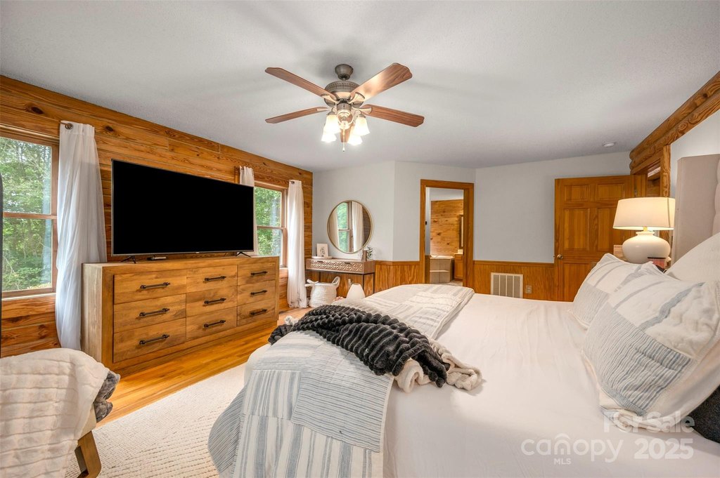 Rutherfordton, North Carolina, 28139, United States, 3 Bedrooms Bedrooms, ,3.5 BathroomsBathrooms,Residential,Forsale,1985914