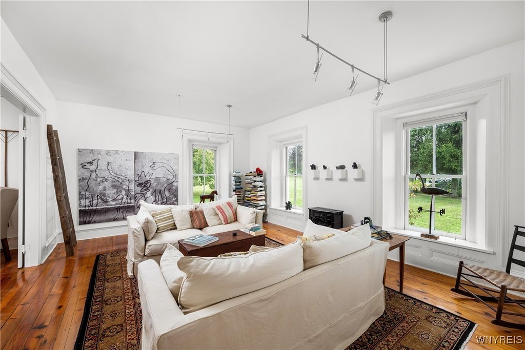 Pulteney, New York, 14840, United States, 5 Bedrooms Bedrooms, ,2.5 BathroomsBathrooms,Residential,Forsale,1944130
