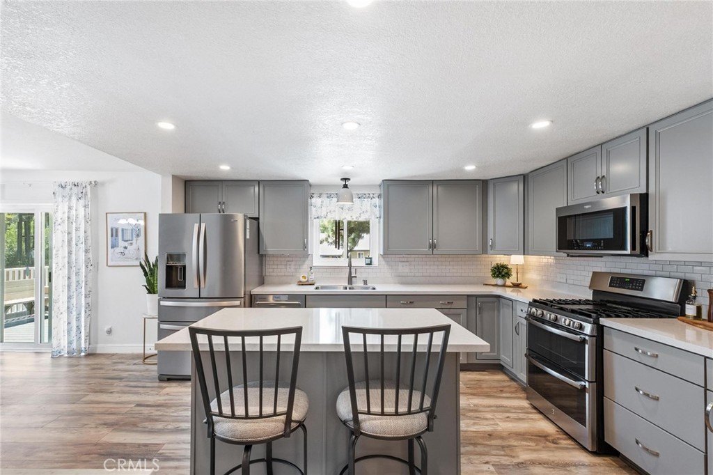 Wrightwood, California, 92397, United States, 3 Bedrooms Bedrooms, ,3 BathroomsBathrooms,Residential,Forsale,1941468