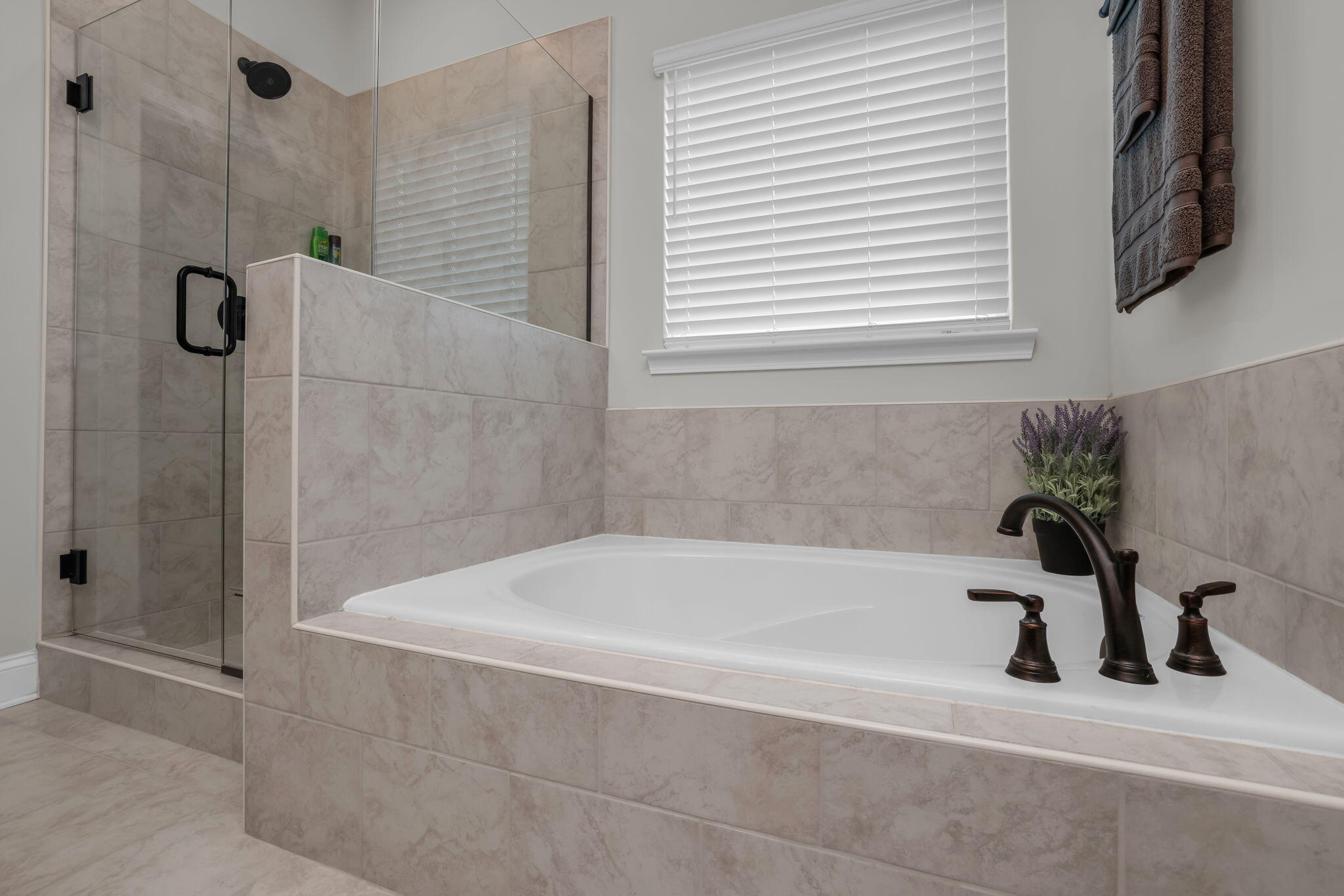 Chattanooga, Tennessee, 37421, United States, 3 Bedrooms Bedrooms, ,2 BathroomsBathrooms,Residential,Forsale,1996706