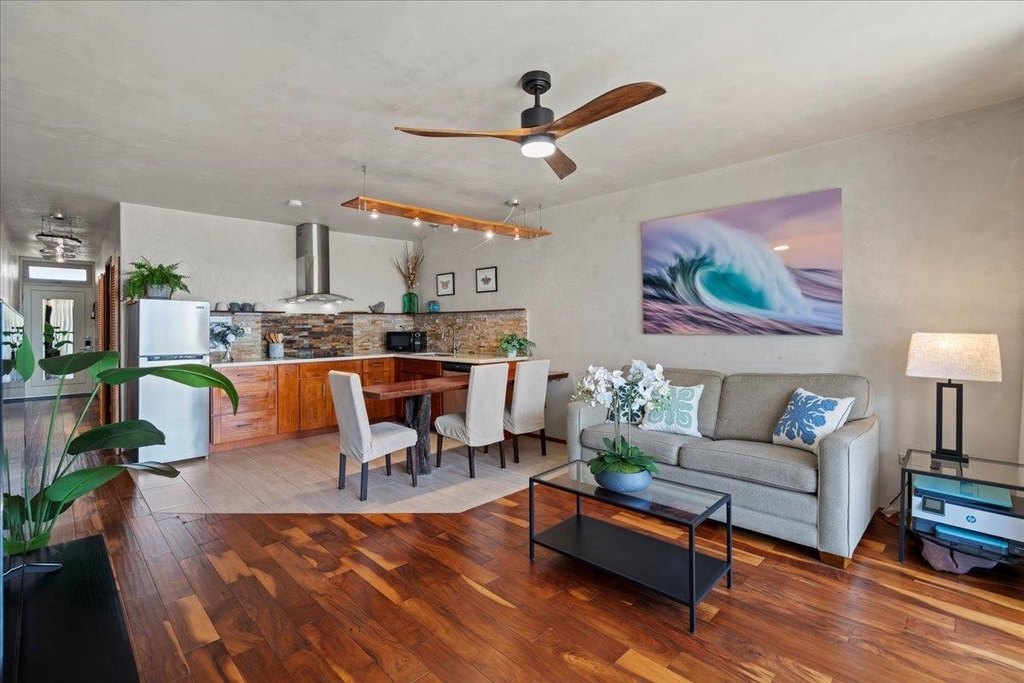 Paia, Hawaii, 96779, United States, 1 Bedroom Bedrooms, ,1 BathroomBathrooms,Residential,Forsale,1944123